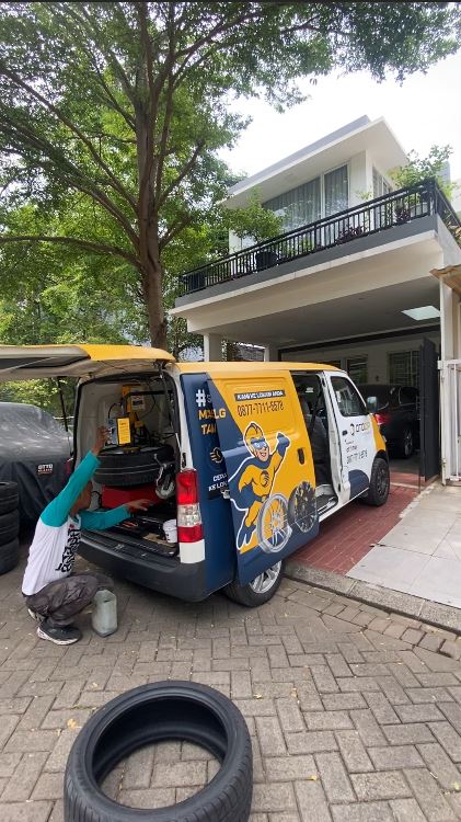 Ganti Ban Serep Darurat Avanza Xenia Malam di Bandung