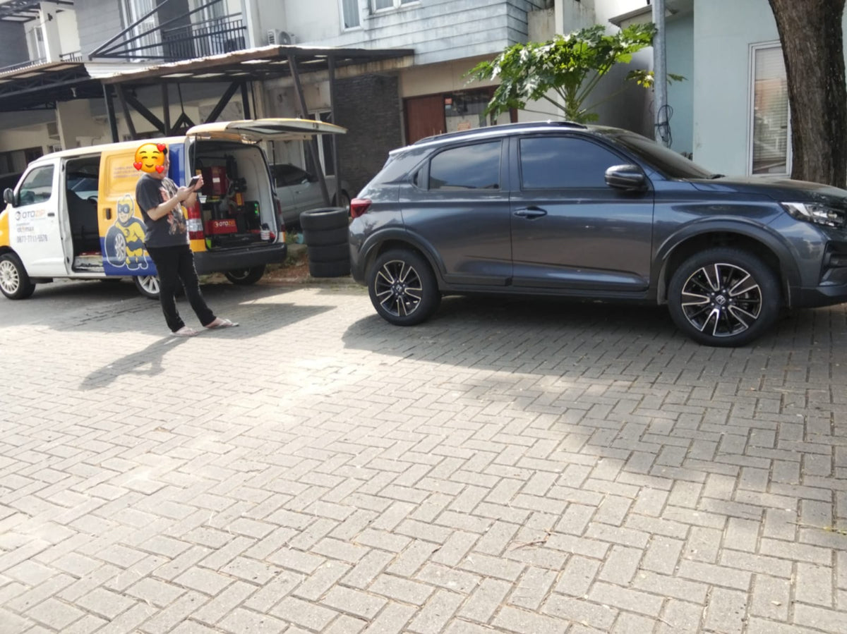 Tambal Ban SUV Premium di Mal Pondok Indah 24 Jam